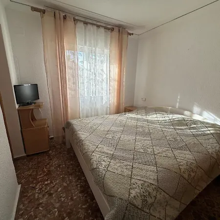 Con Piscina Privada *